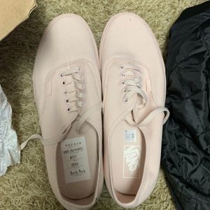 pink vans!